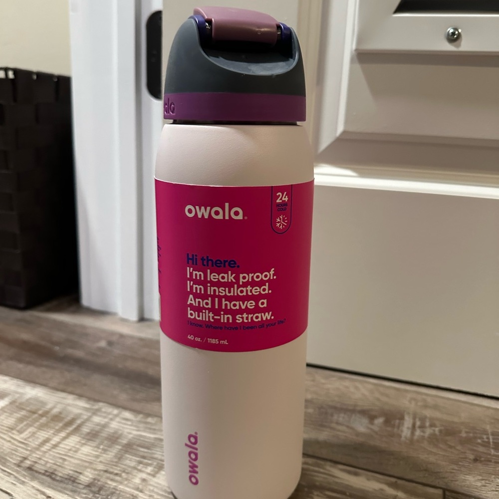 40 oz Owala Pink and Purple Insulated Water Bottle